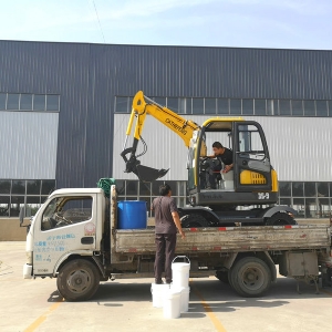 輪式挖掘機